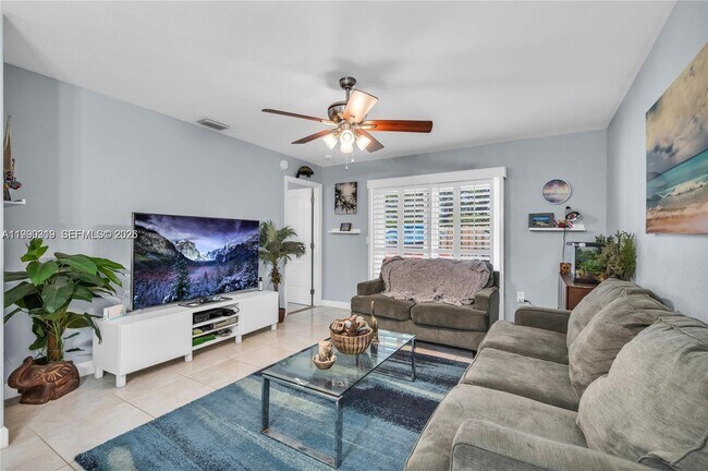 Foto del edificio - 4332 NW 120th Ln