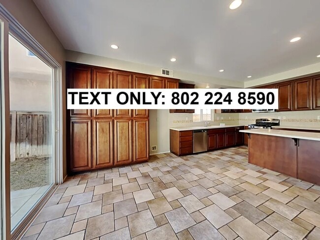 Foto del edificio - 17449 Kentucky Derby Dr