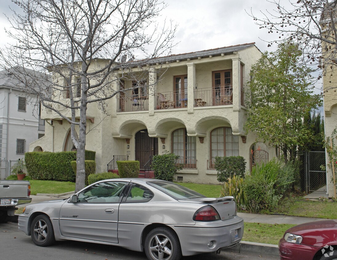 Building Photo - 435 N Orange Grove Ave