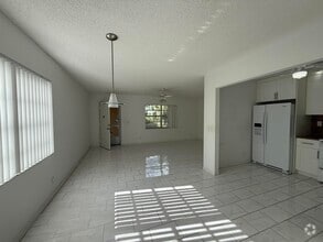 Building Photo - 602 Flanders N