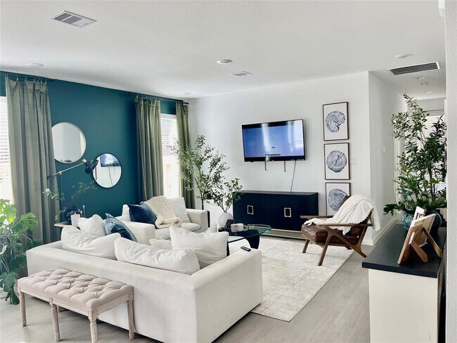 Foto del edificio - 6730 Iron Clover Dr