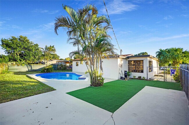 Foto del edificio - 3613 SW 1st St