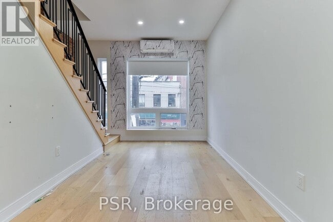 Building Photo - 1173 Dundas St W