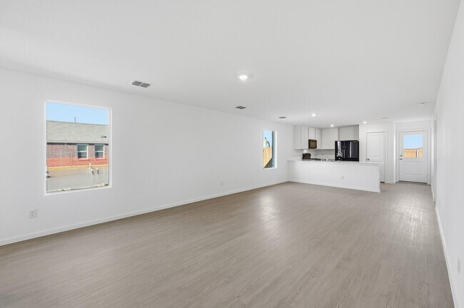 Foto del edificio - 2040 Shady Oaks Dr