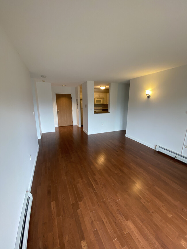 Building Photo - Highland Meadows