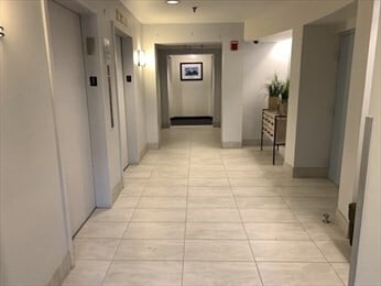 Building Photo - 133 Commander Shea Blvd