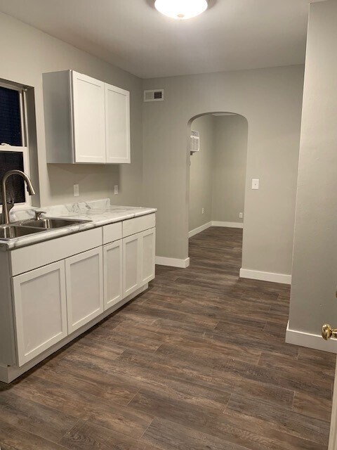 Foto del edificio - 3042 Woodland Dr SW