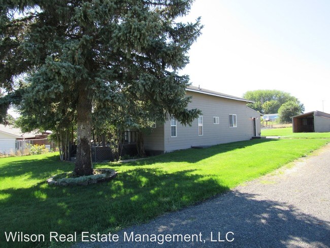 Foto del edificio - 3 br, 2 bath House - 2720 N. Wenas Rd