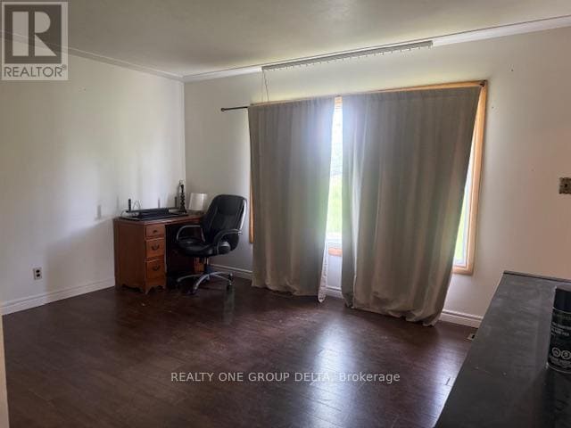 Photo du bâtiment - 7121 Wellington Rd 124