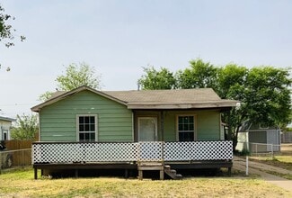 Building Photo - 1637 NW 16th Ave