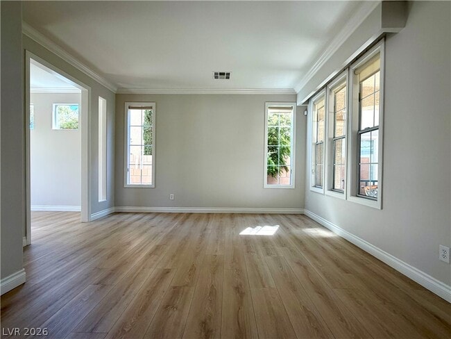 Foto del edificio - 10150 Rarity Ave