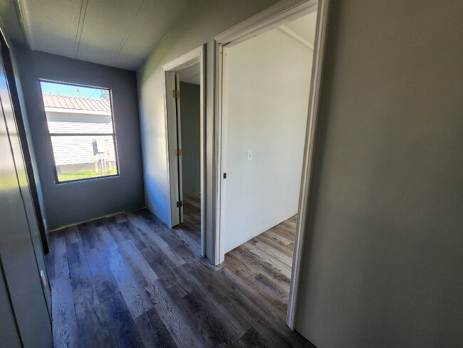 Foto del edificio - 24 Founders Wy