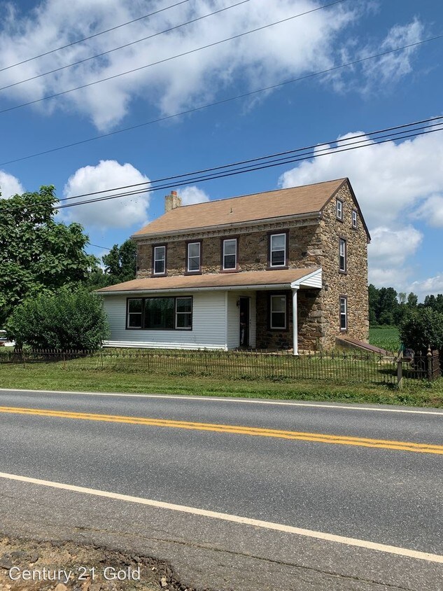 Primary Photo - 3 br, 1 bath House - 571 Huff Church Rd