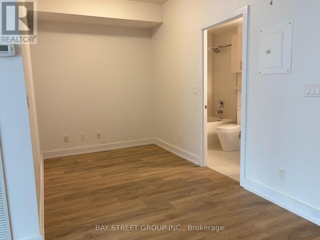 Building Photo - 150 Fairview Mall Dr