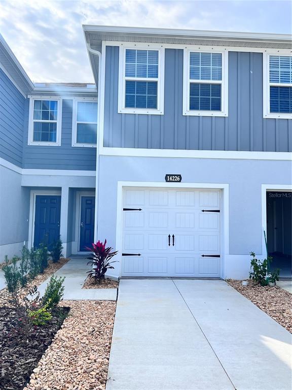 Foto principal - 14226 Crimson Ave