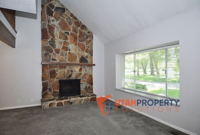 Building Photo - 687 E Countryside Ct