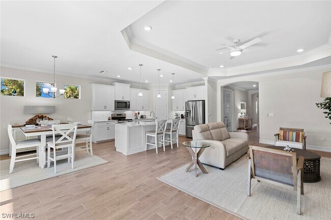 Building Photo - 406 Tamarindo Ln