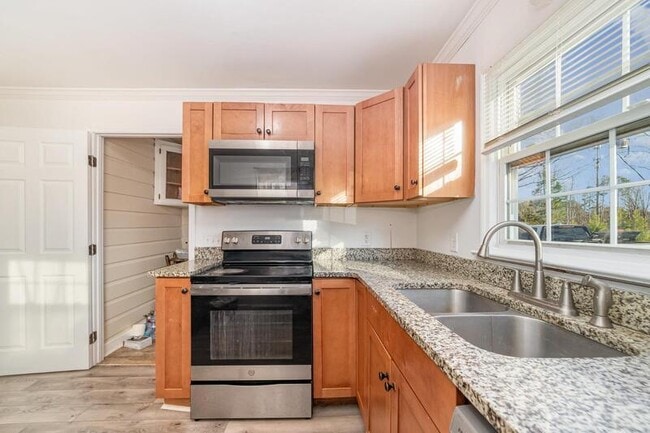 Foto del edificio - 11733 Idlewild Rd