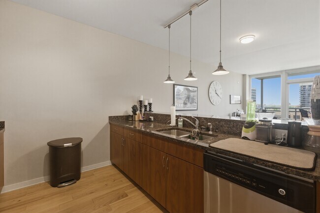 Foto del edificio - 757 N Orleans St