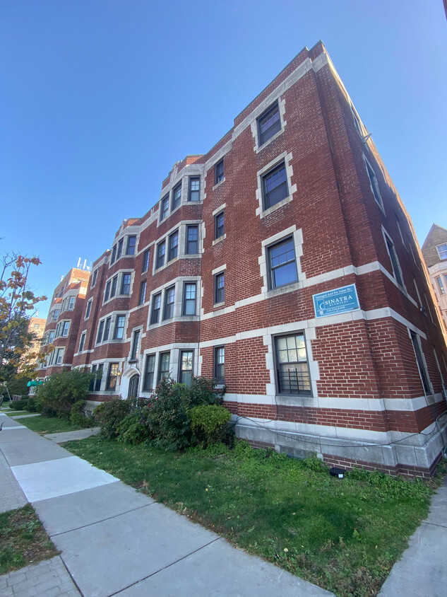 Foto principal - 209 Elmwood Ave