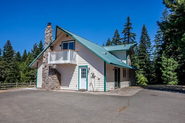 Building Photo - 95 Rattlesnake Rd