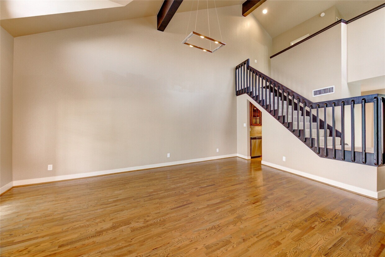 Foto principal - 2023 Gentryside Dr