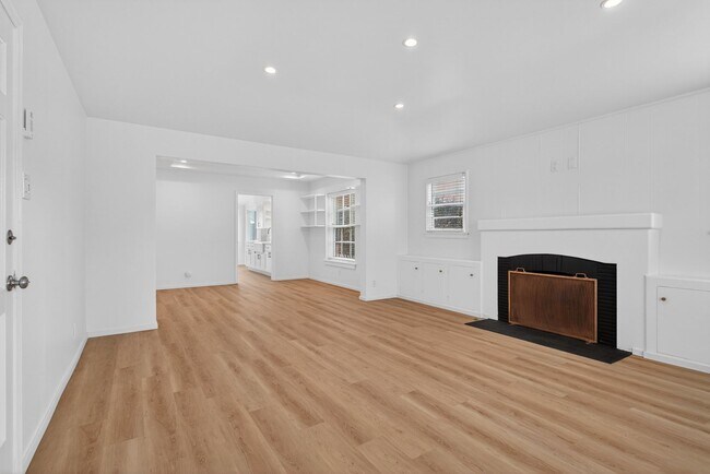 Foto del edificio - 242 Claremont Ave