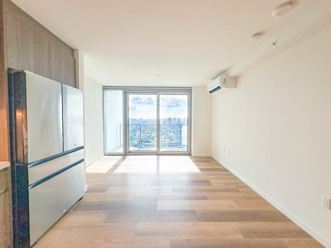 Foto principal - 1500 Rycroft St