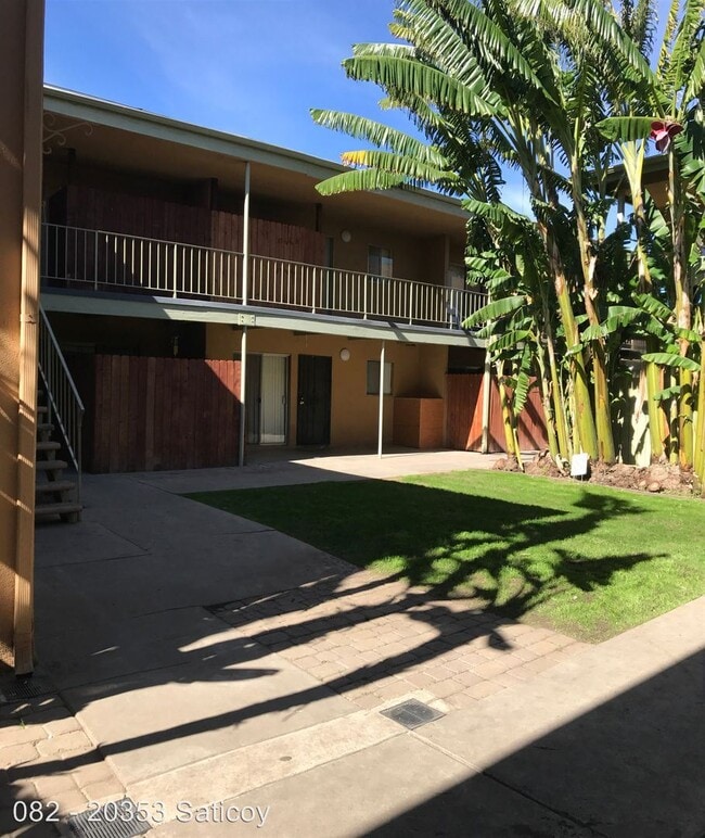 20353 Saticoy St, Los Angeles, CA 91306 Room for Rent in Los Angeles