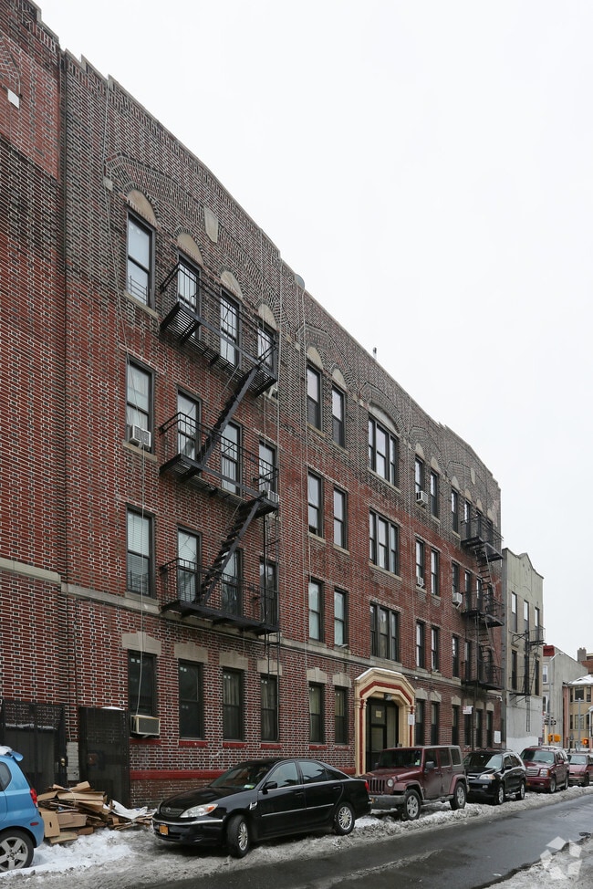 Building Photo - 1212 Lincoln Pl