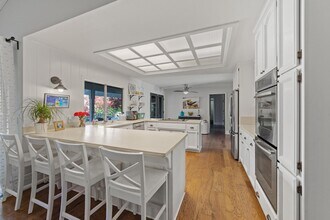 Building Photo - 8780 Harrogate Ct