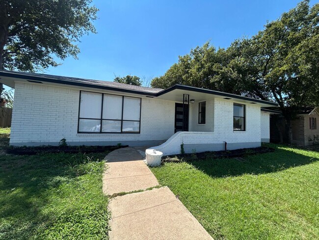 Photo - Location....Location....Location.... House