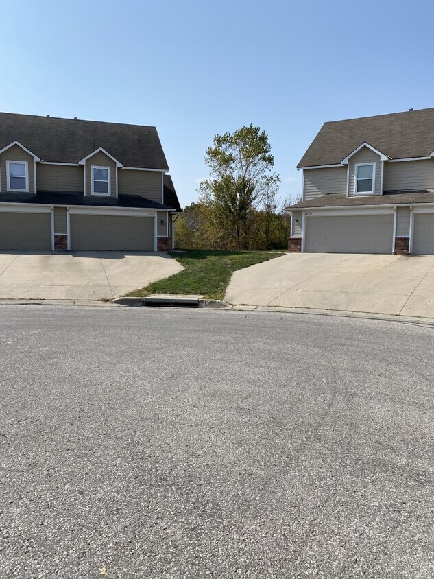 3440 Aldrich St, Lawrence, KS 66047 Townhome Rentals in Lawrence KS