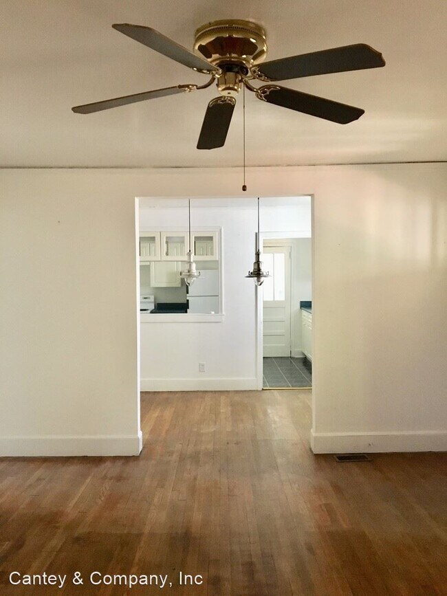 Building Photo - 2 br, 1 bath House - 3812 Wilmot Avenue