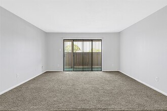 Building Photo - 8515 Hearth Dr