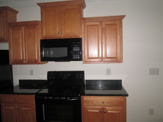 Building Photo - 2756 Haligan Pt