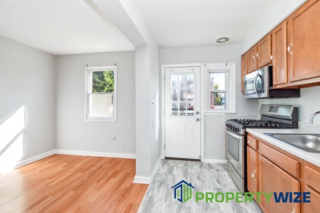 Building Photo - 3705 Midheights Rd