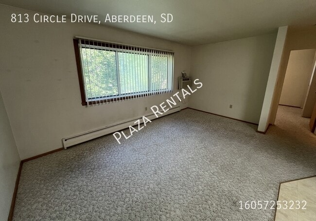Building Photo - 315 S Marshall St