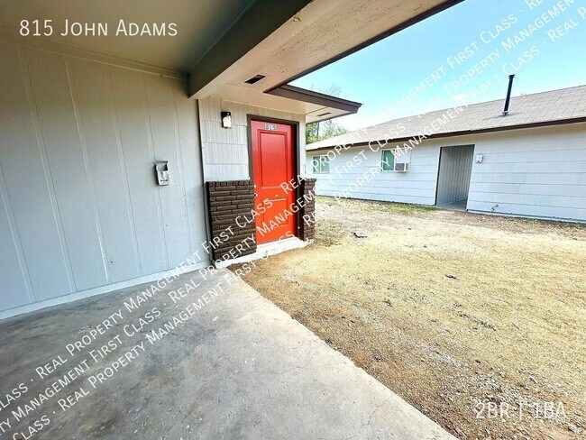 Building Photo - 815 John Adams Dr