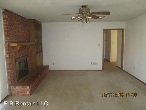 Building Photo - 7705 NW Lawton Ave