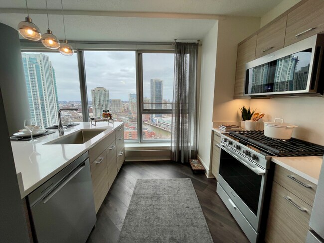 Photo - 301 N Clinton St Apartment