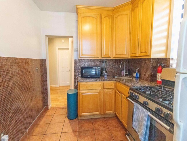 Foto del edificio - 3315 Pleasant Ave