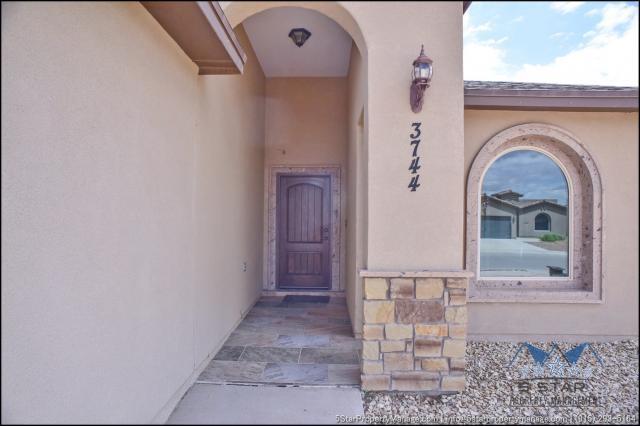 Building Photo - 3 bedroom in El Paso TX 79938