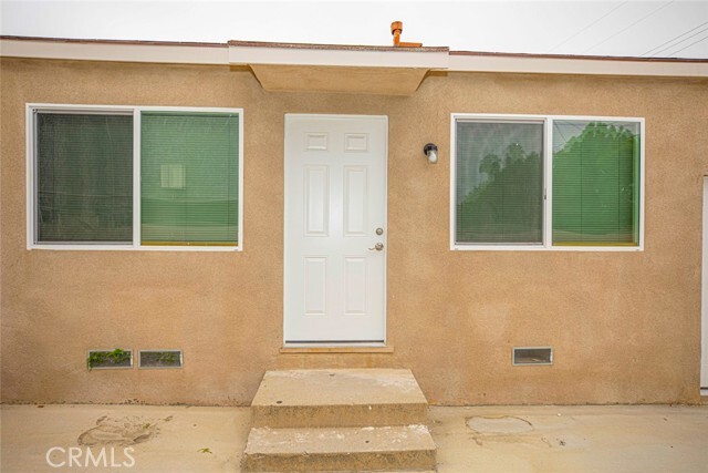 Building Photo - 6250 Vineland Ave