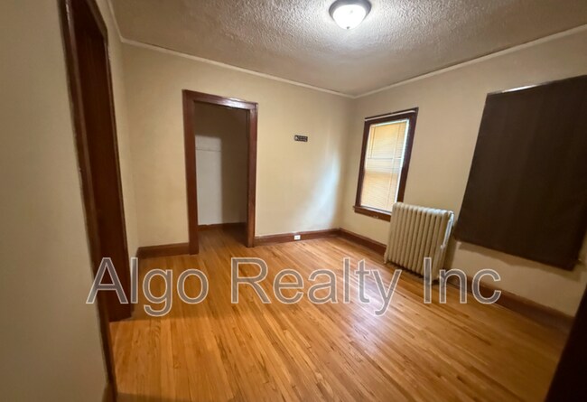 Foto del edificio - 2646 Dupont Ave N