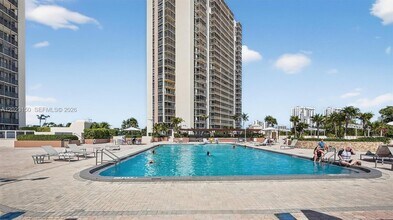 Building Photo - 20335 W Country Club Dr