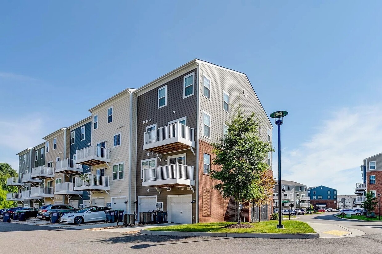 Primary Photo - 4240 Broad Hill Dr