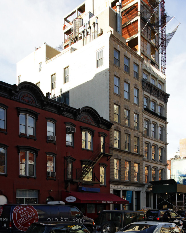 Building Photo - 27-29 Great Jones St