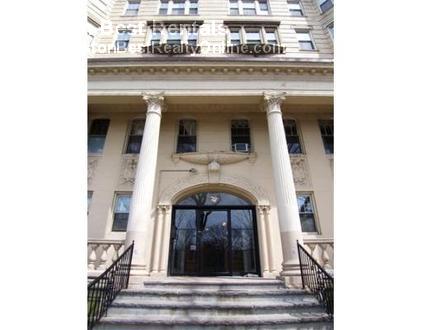 Building Photo - 1140 Boylston St