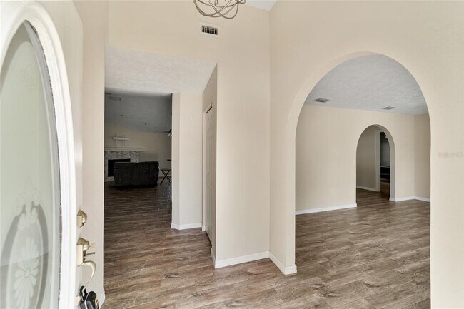 Foto del edificio - 5953 NE 62nd Court Rd